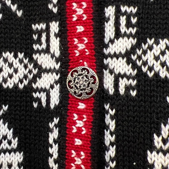 Charter Club Holiday Cardigan Sweater Snowflake Winter Print Button Front - Picture 4 of 8
